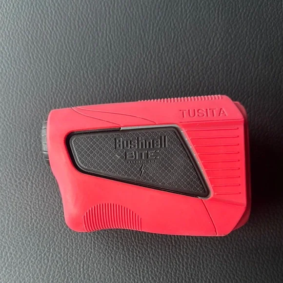 Bushnell Tour V5 With Case - Picture 2 of 2